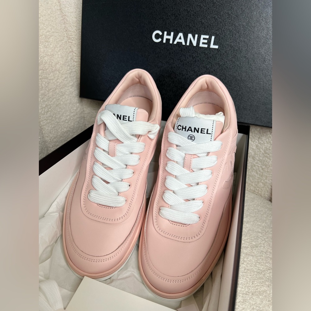 Chanel Pink Leather Sneakers – Size 38 – Brand New, Full Set - Picture 4 of 11